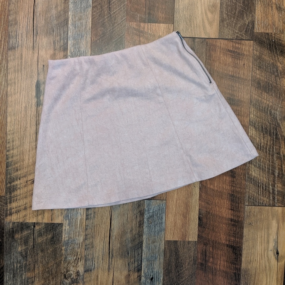 JOHN GALT BY BRANDY MELVILLE FAUX SUEDE PINK SKIRT - Picture 6 of 8